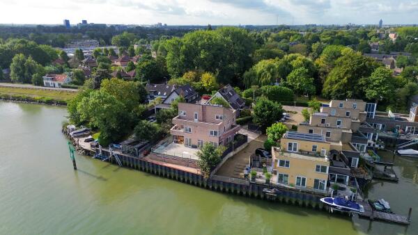 photo 85 Aquamarijn 2