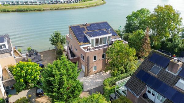 photo 84 Aquamarijn 2