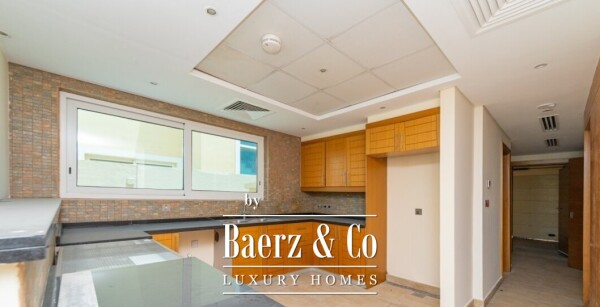 photo 5 Elegant 4-Bedroom Nova Villa for Sale in Jumeirah Park