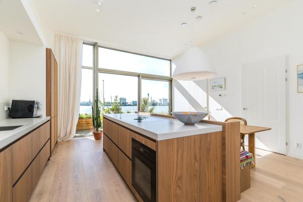 photo 9 Lloydkade 527