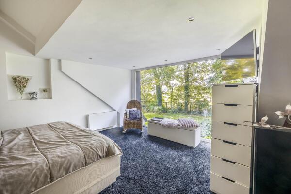 photo 3 Hoevensestraat 10