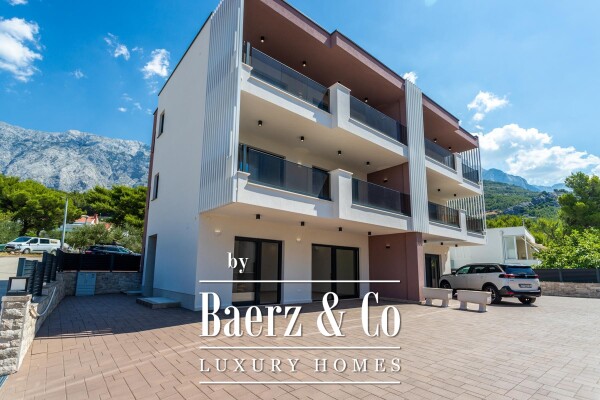 photo 3 Promajna, luxurious semi-detached house with a sea view, close to the center and the beach