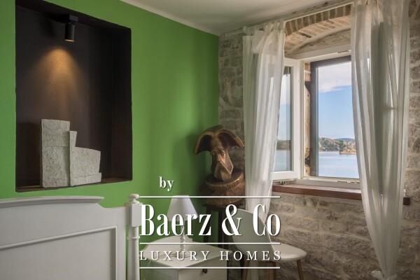 photo 33 Šibenik, old town - a historic palace from the 12th century