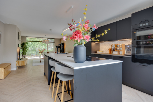 photo 11 Gijsbrecht van Nijenrodestraat 18