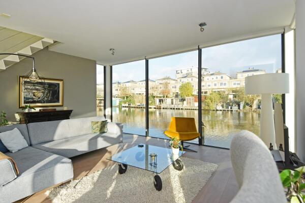 photo 18 Glaskloksingel 59