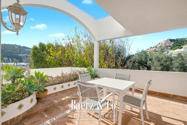 photo 2 Spacious and bright apartment opposite the Sailing Club de Vela