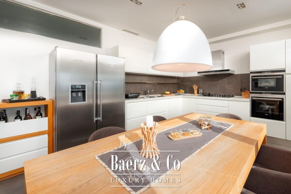 photo 6 Podstrana, luxury four bedroom apartment with a beautiful sea view and 2 garages