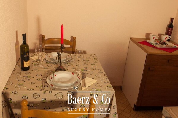 photo 12 Cres, house with a restaurant, apartments and private parking - 200 m from the sea