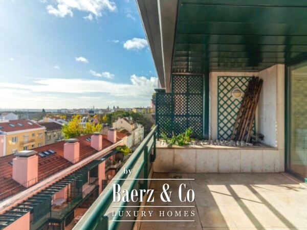 photo 4 3+2 bedroom apartment in a prestigious private condominium