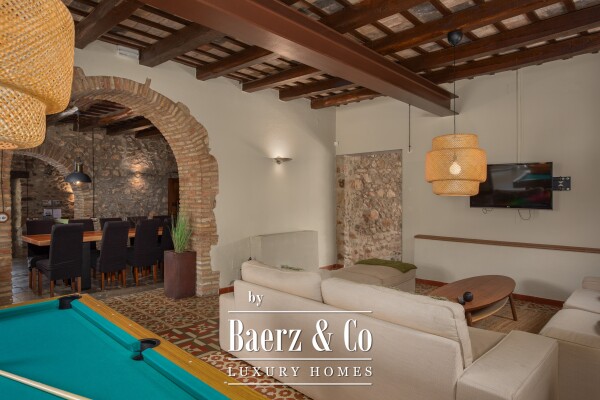 photo 9 Exceptional 18th century masia with tourist licence.