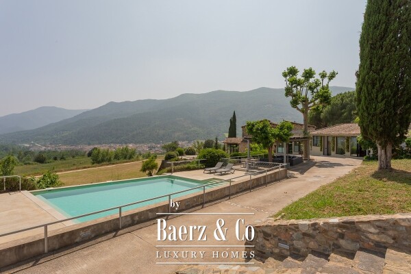 photo 26 Exceptional 18th century masia with tourist licence.