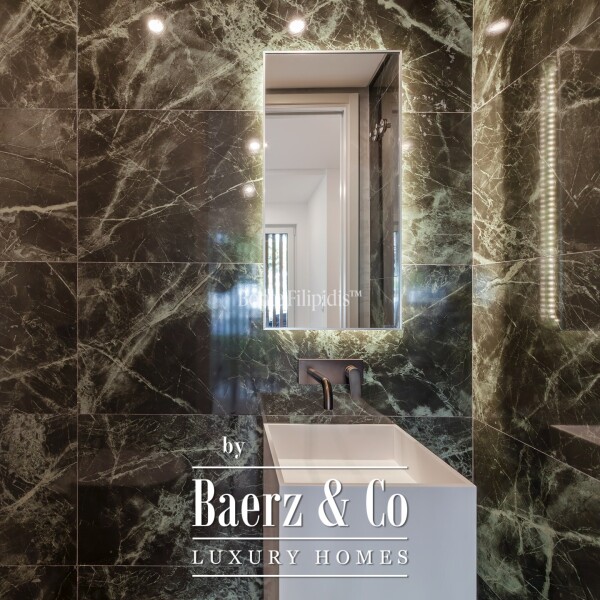 photo 10 Beautiful luxury home in Carcavelos e Parede, Parede