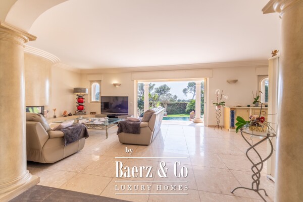 photo 41 For Sale : 6-bedroom villa with infinity pool - Secure private estate - Saint-Raphaël, near golf courses, sea view