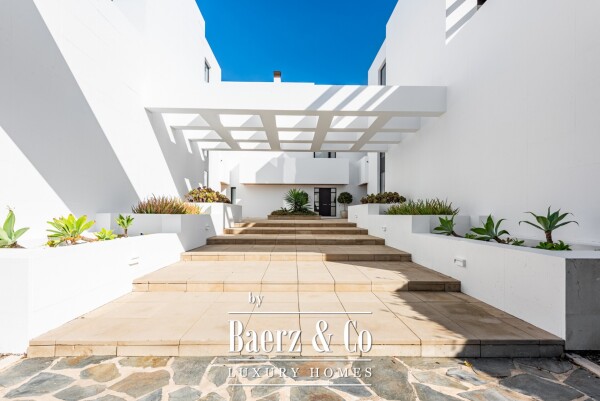 photo 4 Beautiful luxury home in Sotogrande, Sotogrande Alto - Hacienda de Valderrama