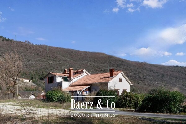 photo 2 Mošćenička Draga, spacious property with 7 condominium units on an 893 m² plot