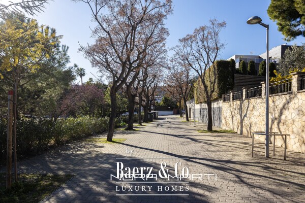 photo 50 Independent house with a pool, garden, and large terraces in La Plana – Bellsoleig
