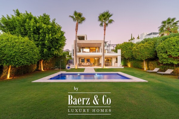 photo 15 Villa - Nueva Andalucia - Marbella - Ref: 8701