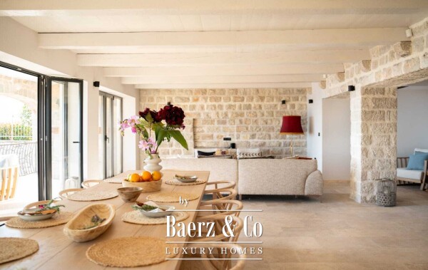 photo 11 Luxurious Villa in Budva Municipality with a Panoramic Sea View
