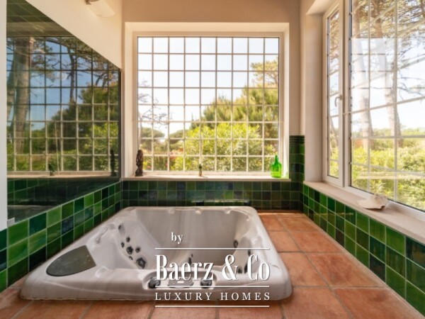 photo 37 Single storey 3 bedroom villa with swimming pool, tennis court and plot of 5,320 sqm in Fontanelas, Sintra