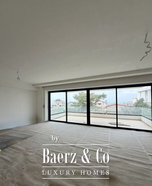 photo 4 Luxurious sea-view apartment in prestigious Voula – 134 sq.m