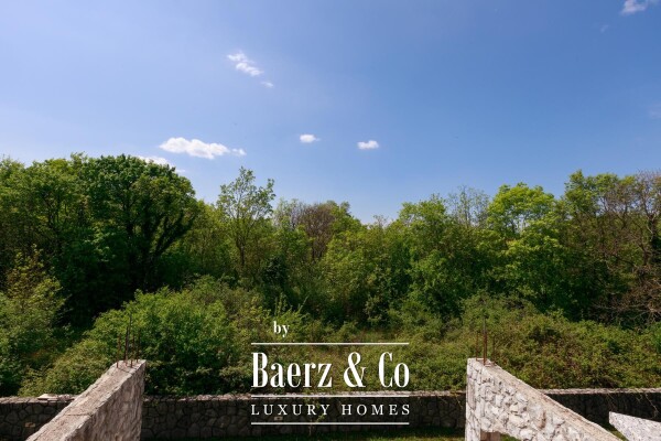 photo 19 House, Kras, beautiful house with 4 apartments and spacious garden