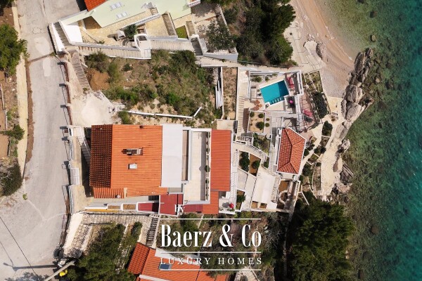 photo 2 Omiš, Stanići, exclusive villa first row to the sea