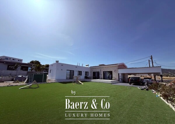 photo 3 Contemporary 3-Bedroom Smart Bungalow in Peaceful Parekklisia Hills