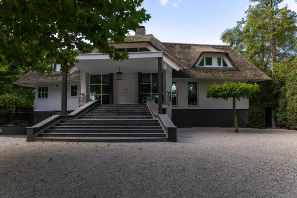 photo 4 Nieuw-Loosdrechtsedijk 223