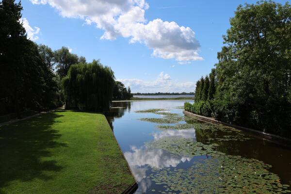 photo 39 Nieuw-Loosdrechtsedijk 223