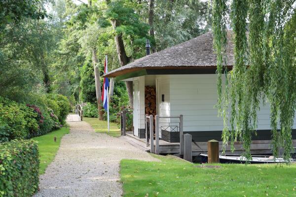 photo 50 Nieuw-Loosdrechtsedijk 223