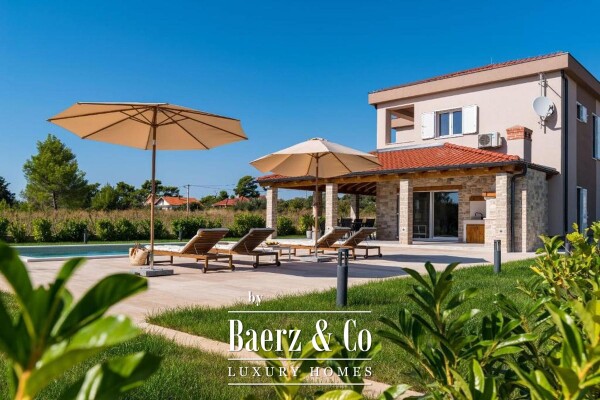 photo 5 Zadar, Ninski Stanovi - modern villa with 3 bedrooms and a heated pool
