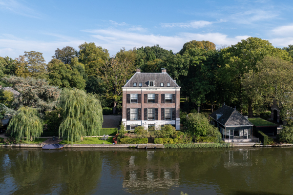 photo 46 Oud Over 3 d