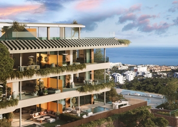 Luxury Sky Penthouse with Private Solarium and Sea Views